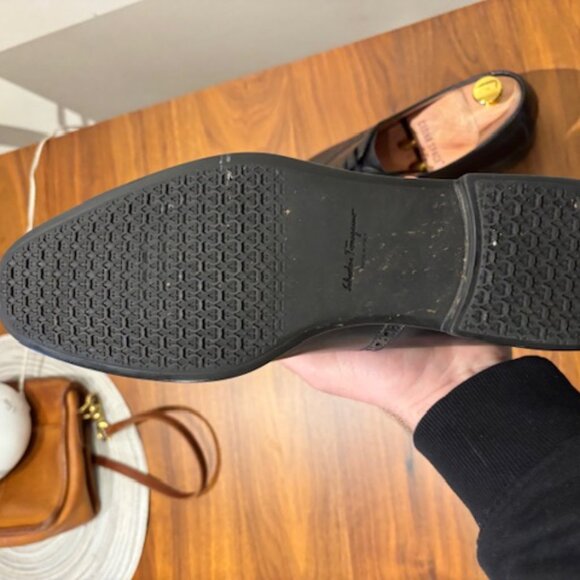 Salvatore Ferragamo Riley Oxfords – Black Calf – Size 10.5 EE - Picture 4 of 9